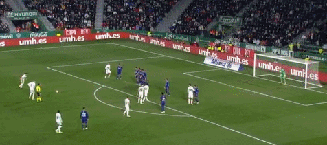 记者：穆西亚拉将在1月6日对阵萨尔茨堡红牛的热身赛复出