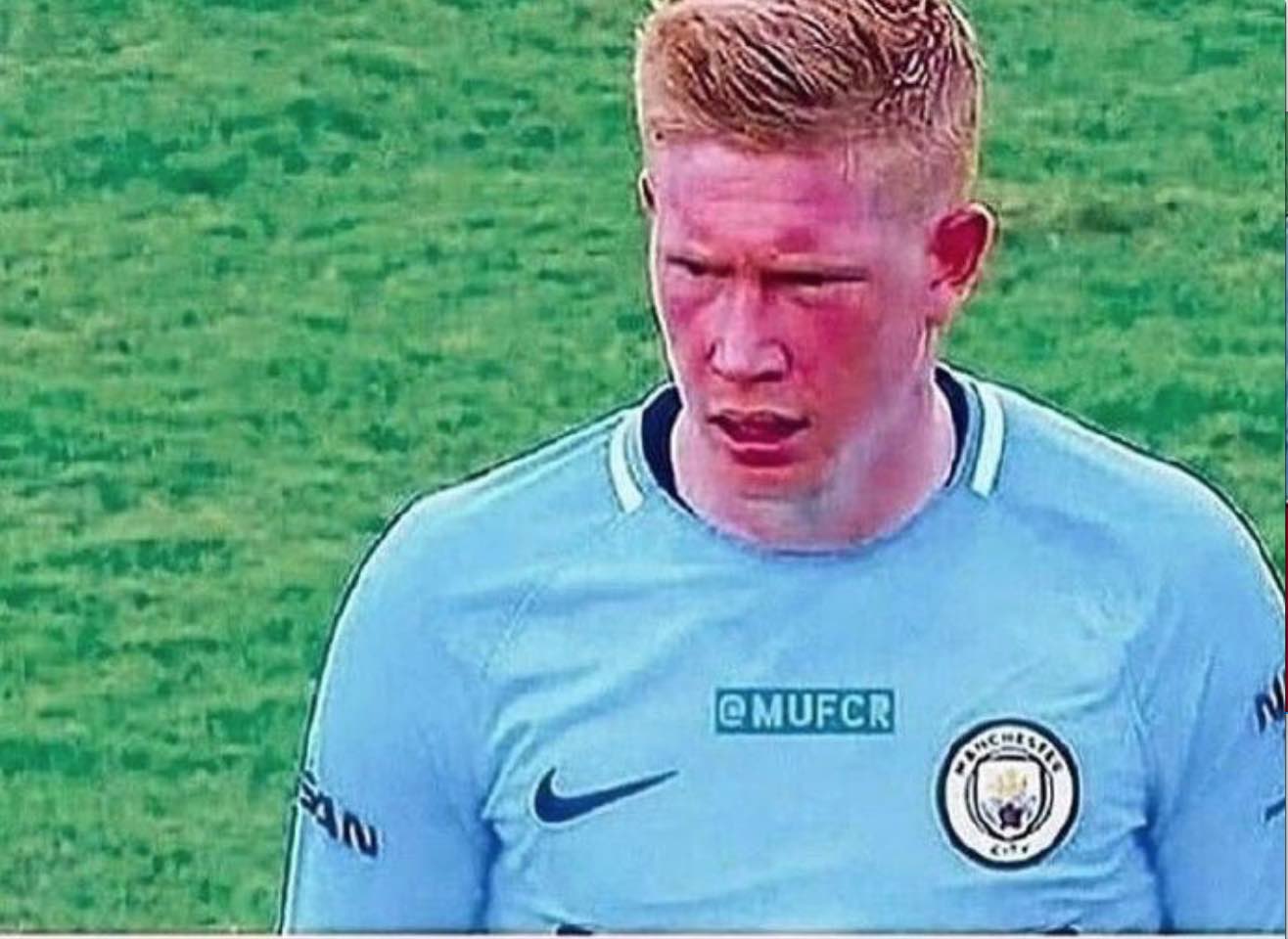 68分钟被换！利物浦1.5亿标王让斯洛特死心：5项数据挂零 评分6.5